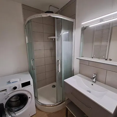 Appartement Confort Et Calme En Terrasse A Deux Pas De Caen *